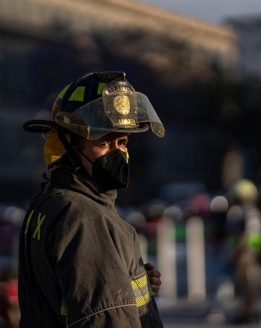 Для борьбы с лесными пожарами в Турции задействовали более 5 тысяч специалистов