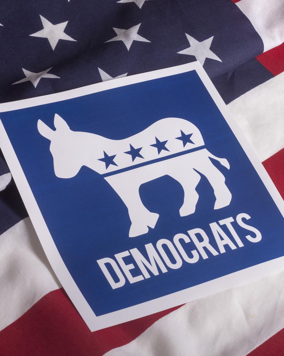 Почему рейтинг демократов в Соединённых штатах упал до минимальных значений