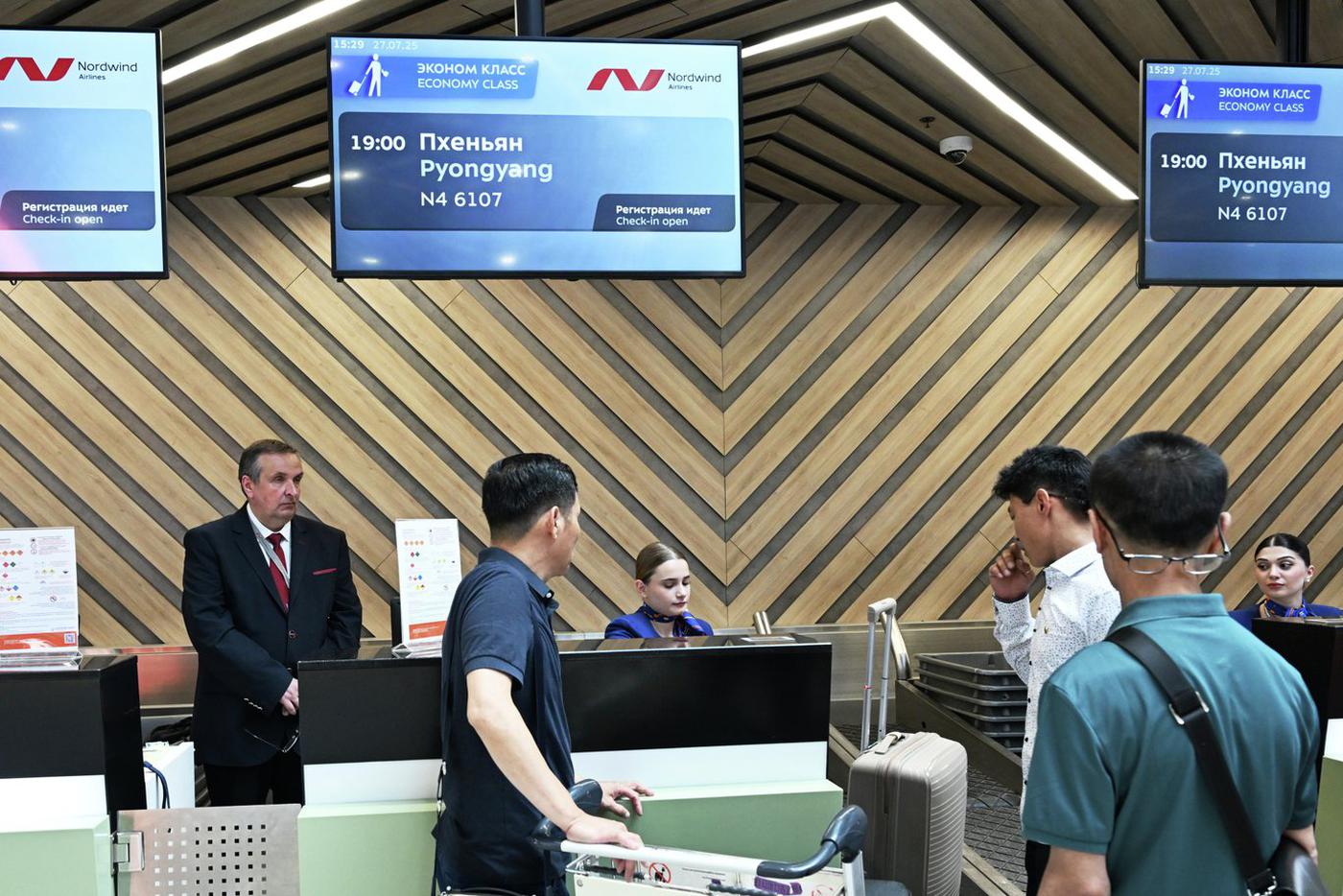 В столице Северной Кореи успешно приземлился первый прямой рейс из Шереметьево