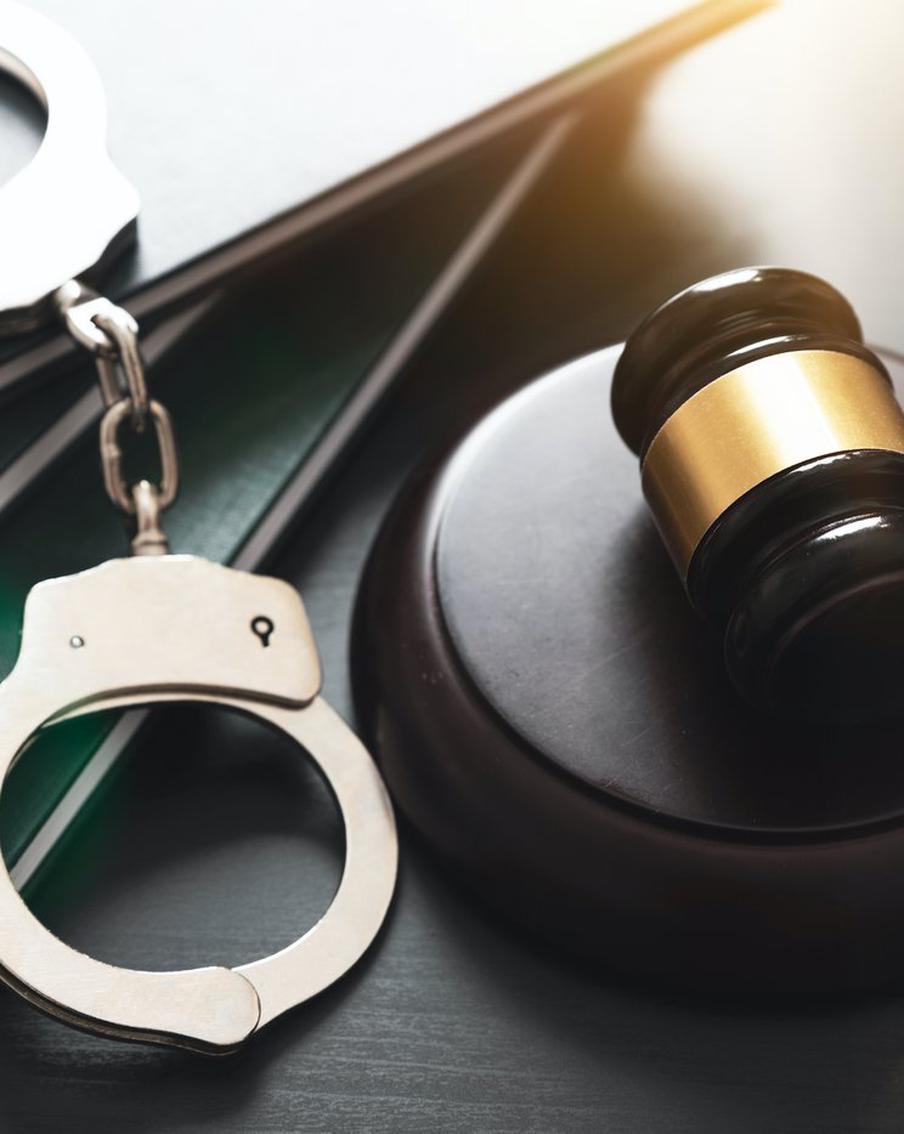 Гособвинение просит от 8 до 12 лет колонии генералу Умнову по делу о взятках