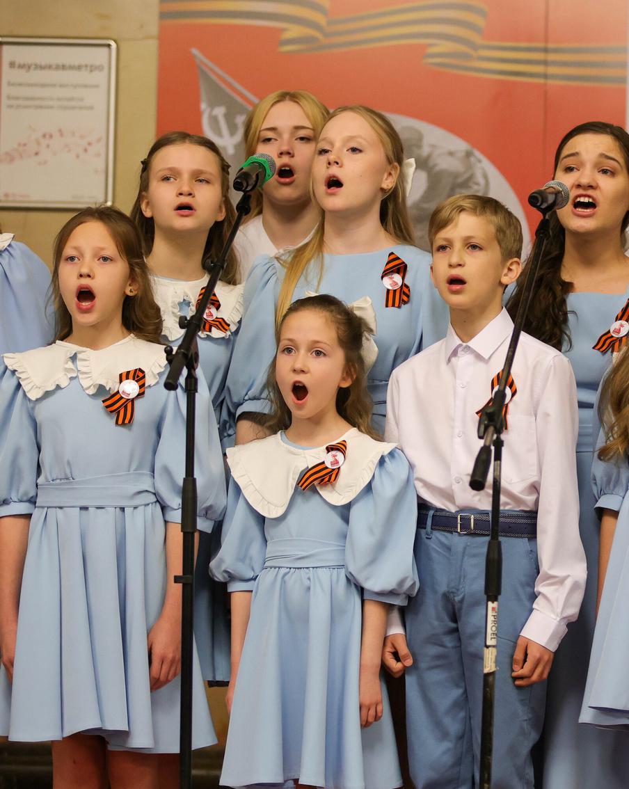 Московские школы воспитывают у детей уважение к культурным традициям