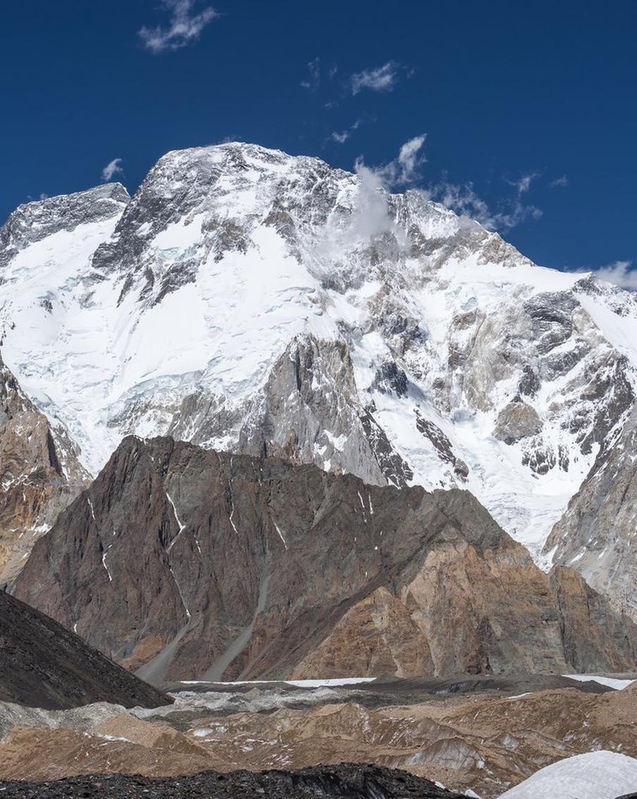 Украденные кошки, палатки и еда: беспредел на Броуд-Пик