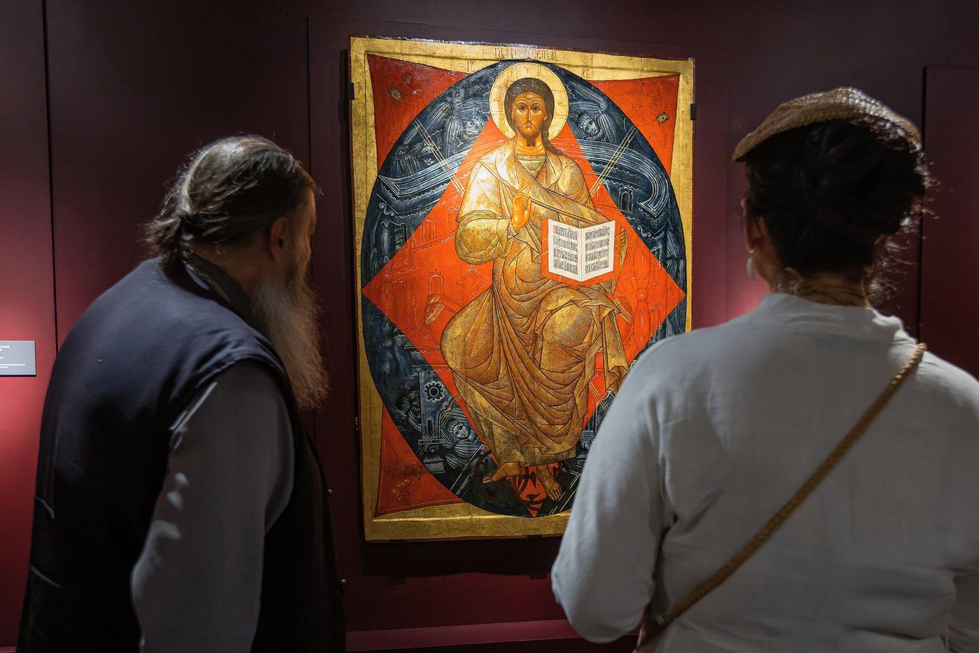 На выставке "Сокровища Божественного мира: японские иконы Хироко Кодзуки".