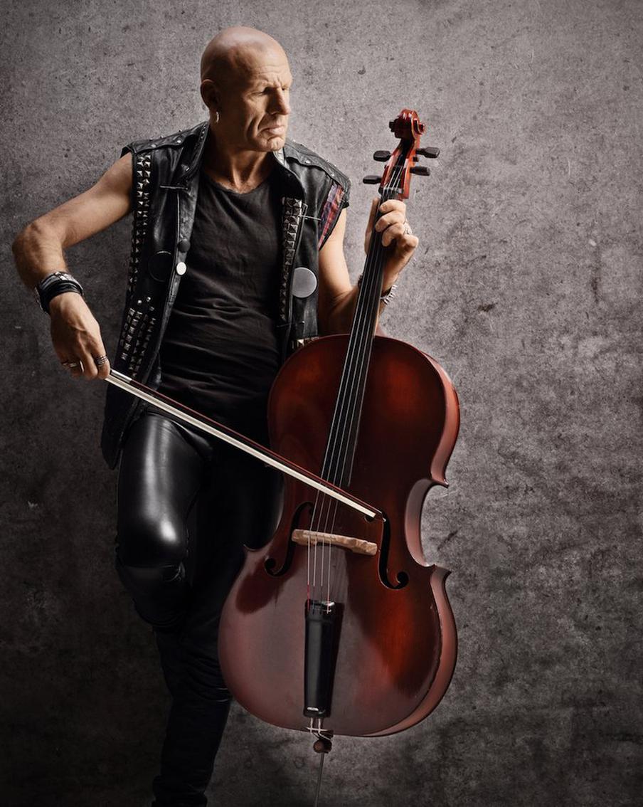 Афиша на 30 июля: смотрим на дружбу рока с классикой и собираем картину из камней