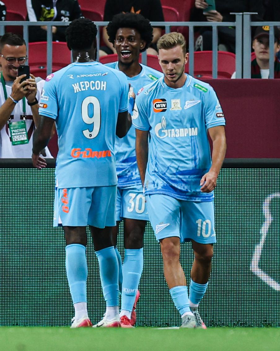 Максим Глушенков недоволен своим положением в Петербурге