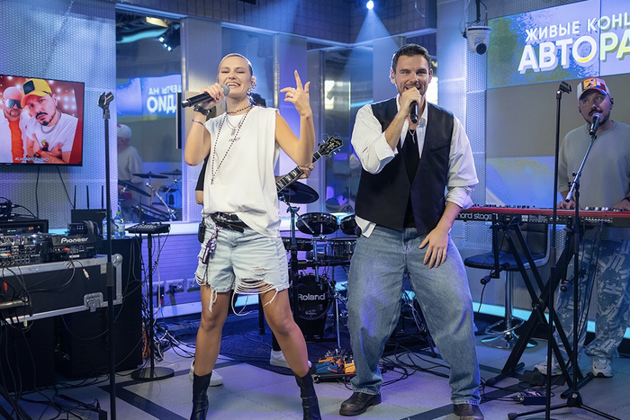 Концерт на крыше и вечеринка в дурке: Filatov&amp;Karas представили свою новую песню