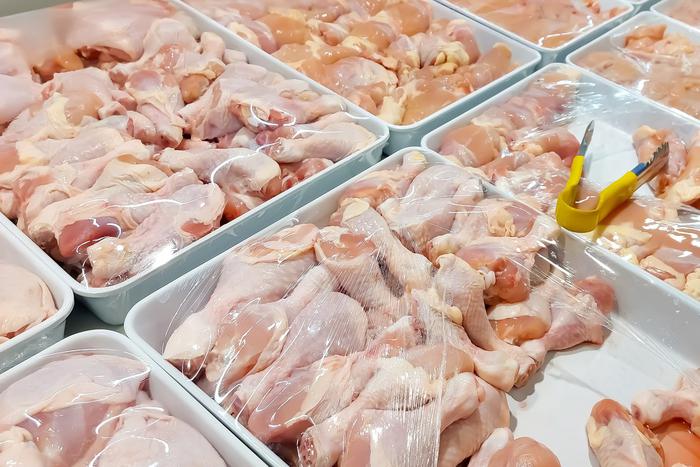 Фарш из курицы подорожал на 40% из-за экспорта и затрат