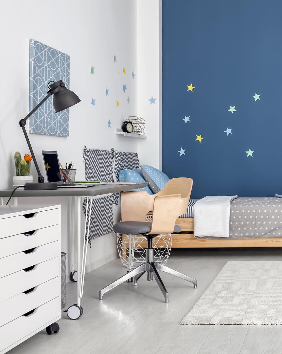 Как обустроить комнату школьника: советы дизайнера интерьеров