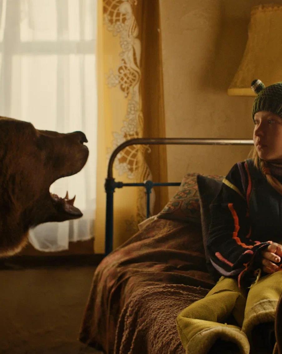 Узнали, в какие моменты на съёмках фильма "Мой папа – медведь" живого медведя Тома заменял дублёр