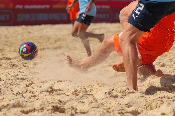 День железнодорожника в Москве отметят пляжным футболом