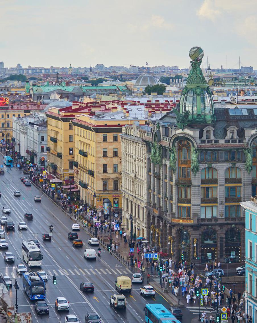 Власти Санкт-Петербурга предупредили жителей о снижении качества мобильного Интернета и сотовой связи из-за дронов ВСУ