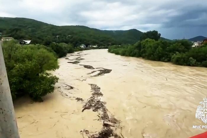 Из-под Туапсе эвакуируют туристов из-за резкого ухудшения погодных условий в регионе