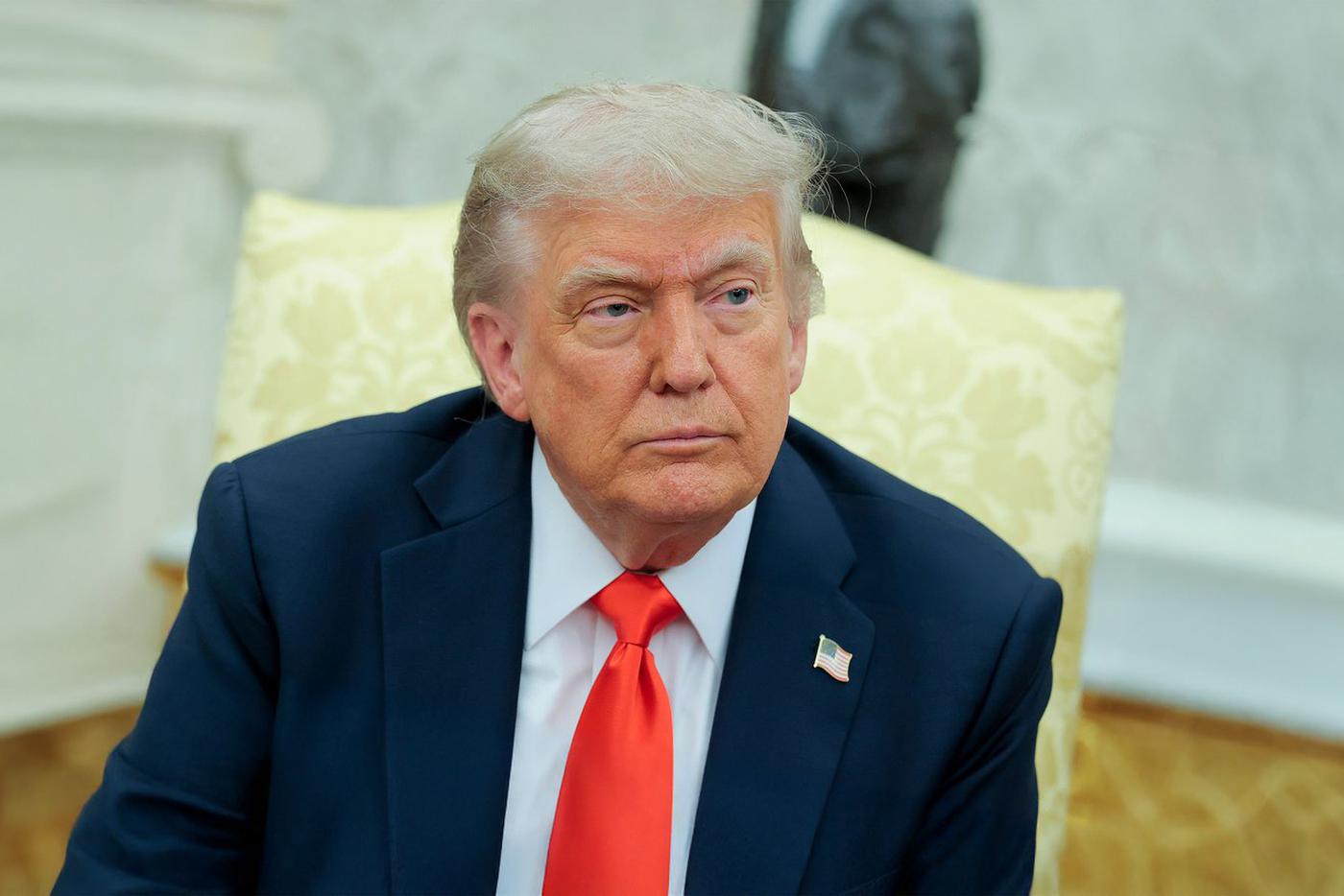 Трамп: две передислоцированные атомные подлодки США прибыли в нужный регион