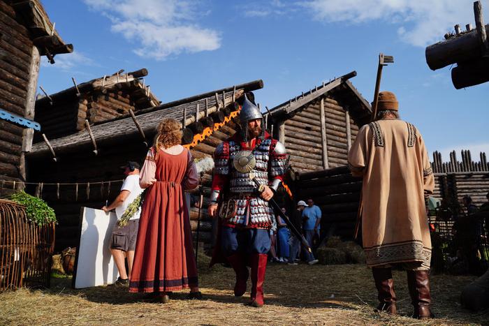 "Запускай гуся! Живём в кадре!": как проходят съёмки сказки "Богатыри"