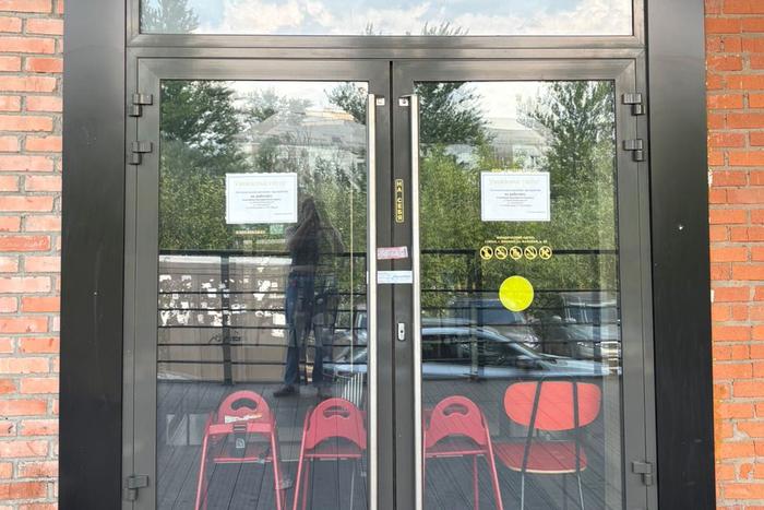 Жители Царицыно закрыли "Вкусно и точка": им мешал спать гул от вентиляции