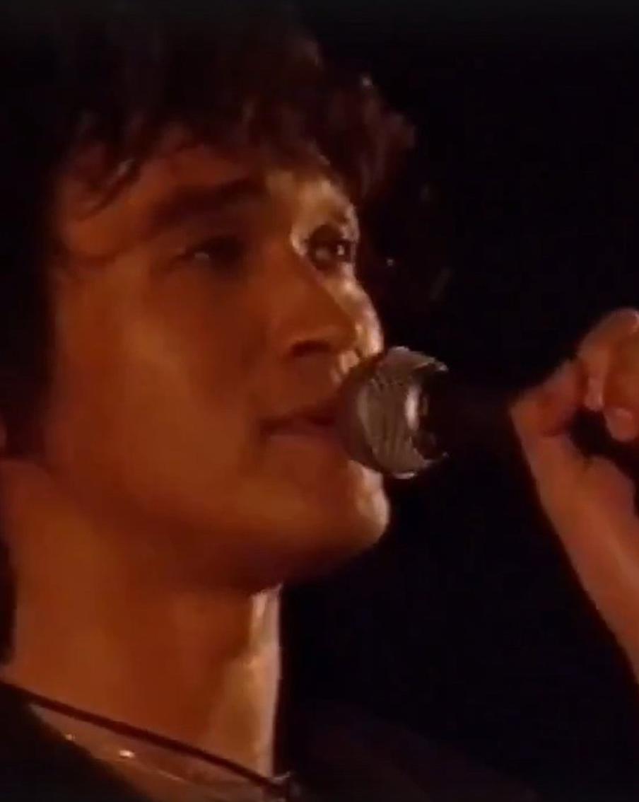 На ТВ покажут полную версию последнего концерта Виктора Цоя и группы "Кино"