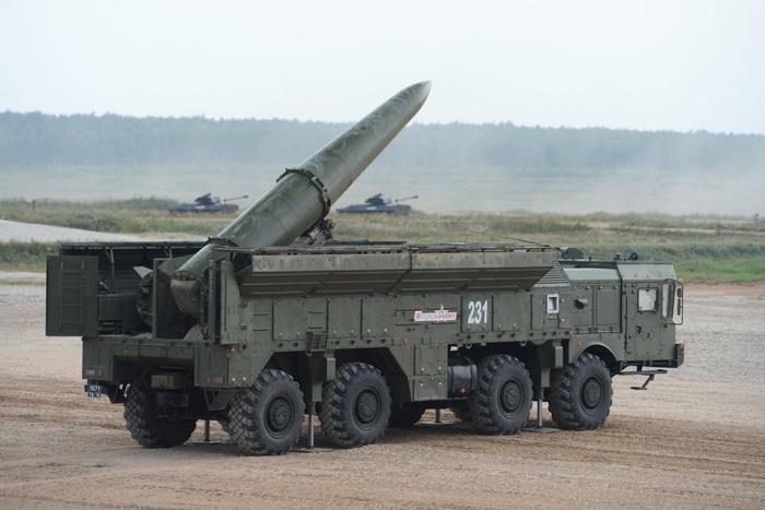 Ракеты "Искандер" уничтожают цели с разной боевой нагрузкой