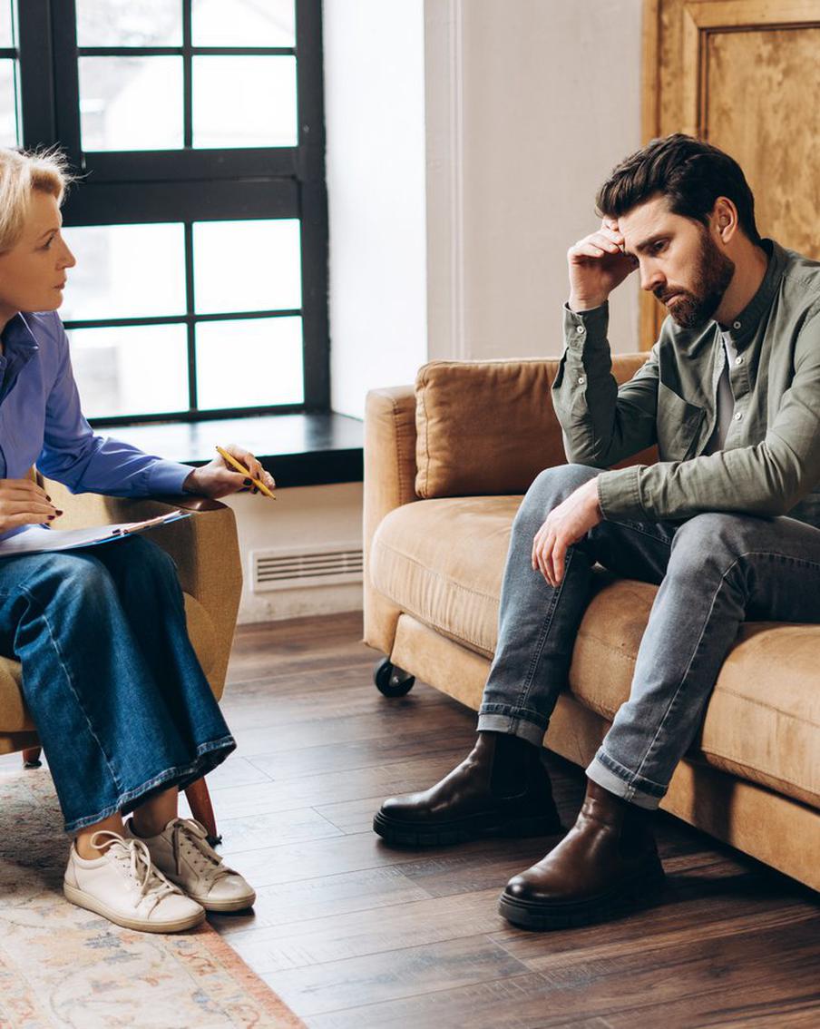 Современные психологические техники позволят избавить человека от депрессии