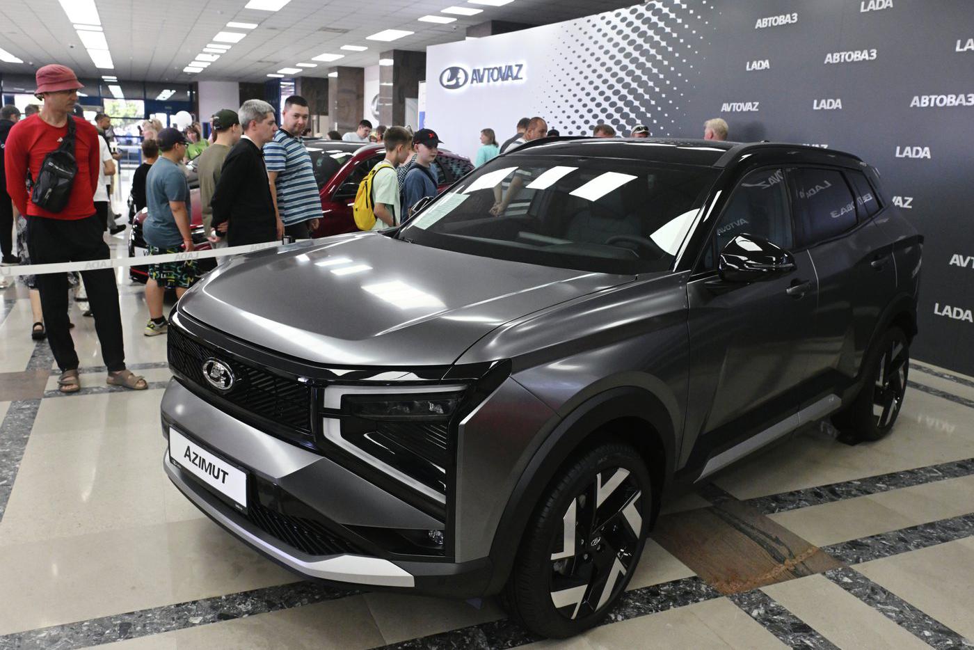 Власти выделят 10 млрд рублей на льготные автокредиты для поддержки "АвтоВАЗа"