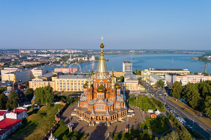 Пассажиров и персонал аэропорта Ижевска эвакуировали из-за объявленного в Удмуртии режима беспилотной опасности