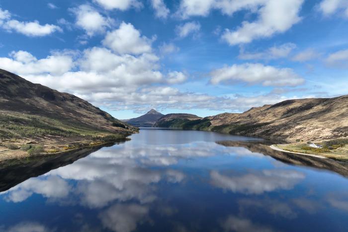В Великобритании износ оборудования на базе хранения ядерного оружия привёл к заражению воды в целом заливе