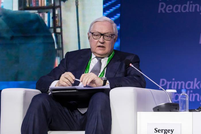 Российские дипломаты предупредили Запад о наличии у Москвы другого новейшего вооружения кроме "Орешника"