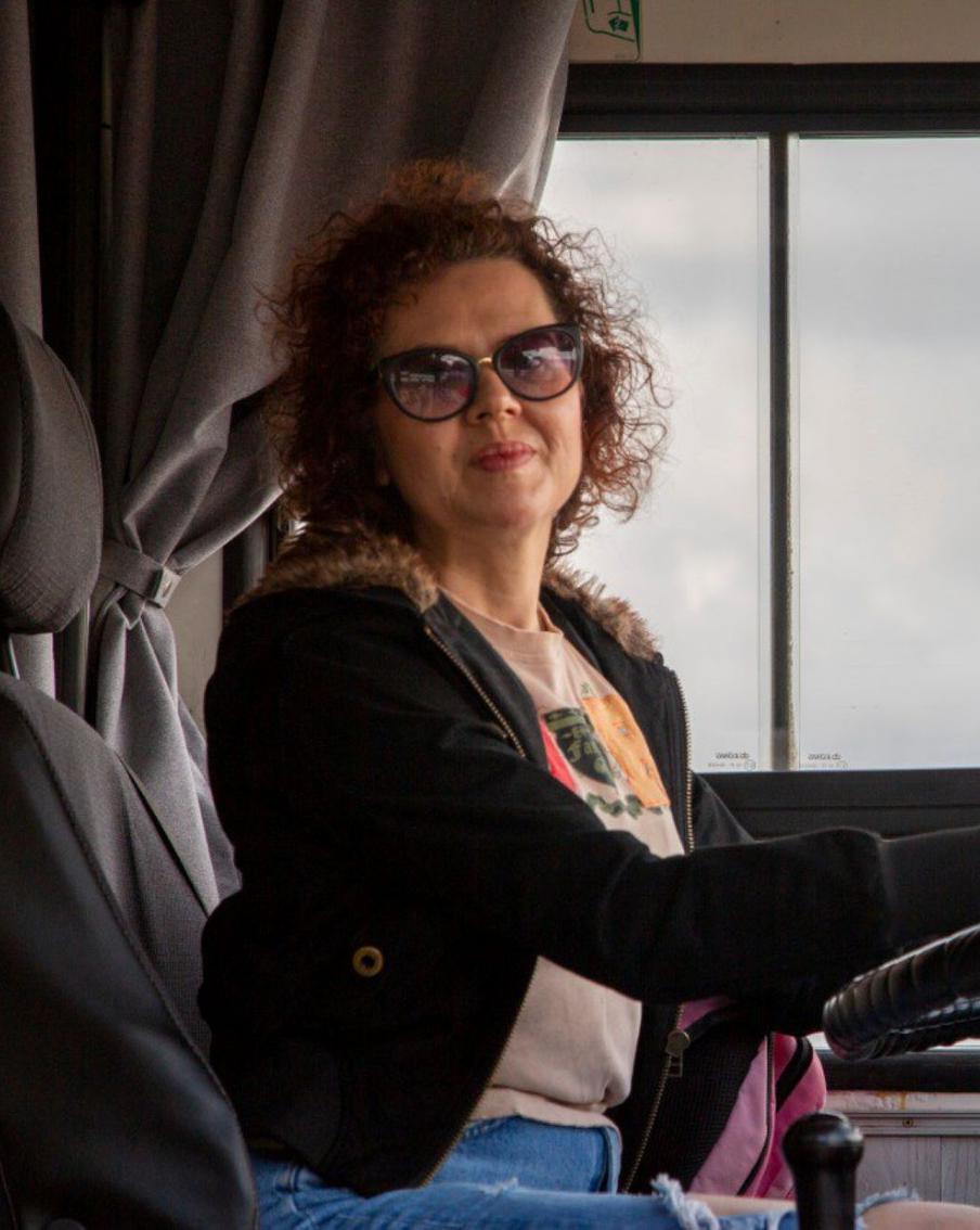 "Воскрешение луноходов": почему москвичи платят за аренду ретроавтобусов