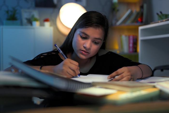 Наказание для ребёнка или пища для ума? За и против отмены домашки для школьников