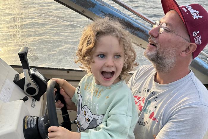 Гребешок вместо корпорации: почему бывший топ стал марифермером и не сдался даже после тайфуна