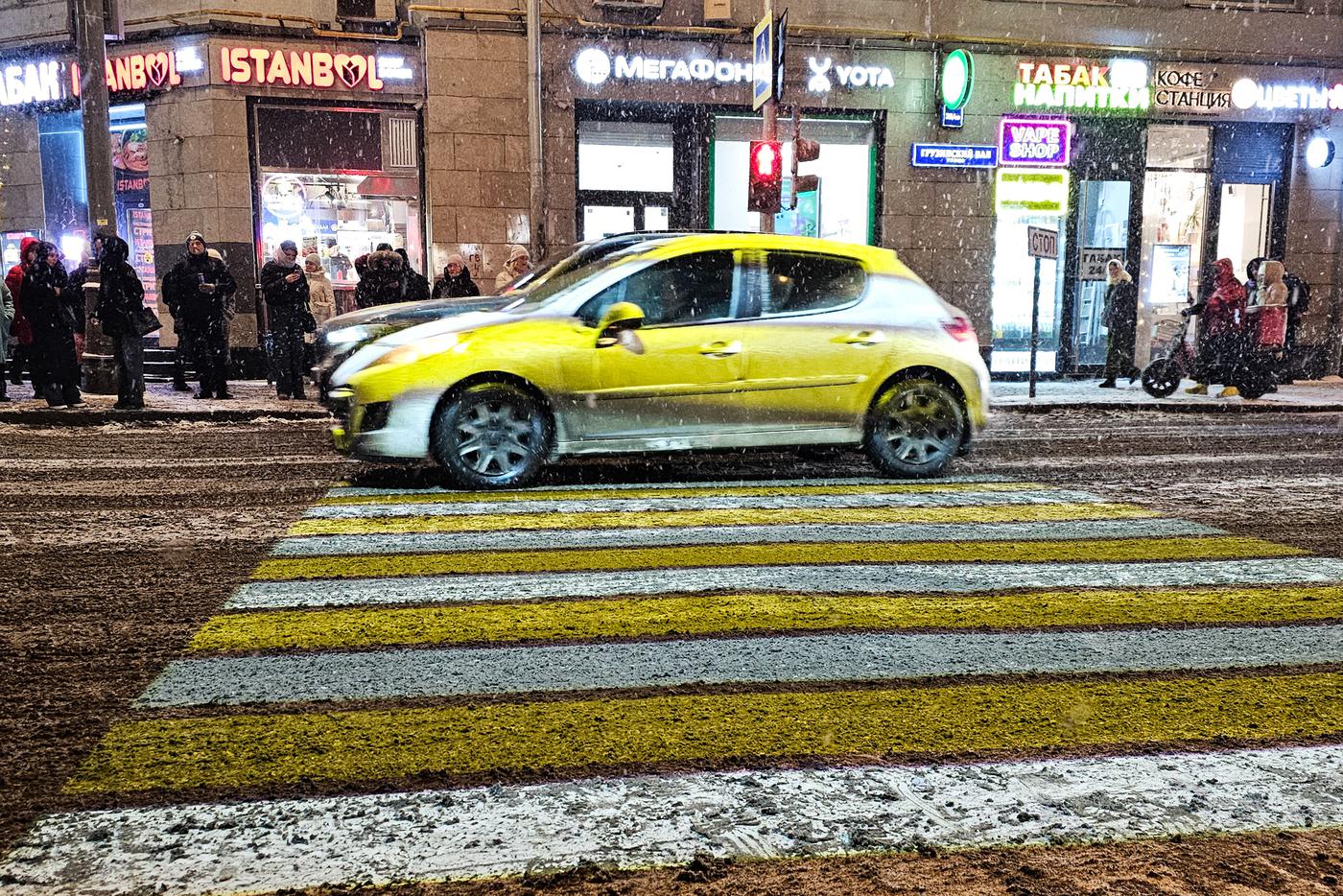 Собянин: Более 2,2 тыс. пешеходных переходов появилось в Москве за семь лет