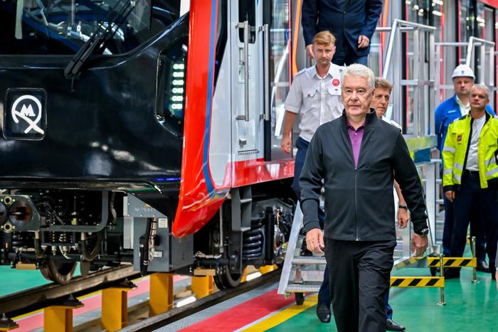 Собянин рассказал, как проект "Город героев" укрепляет связь времён и поколений