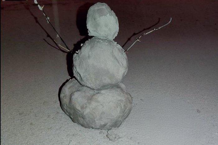 Камчатка покрылась пеплом: местные снова лепят "пепловиков"