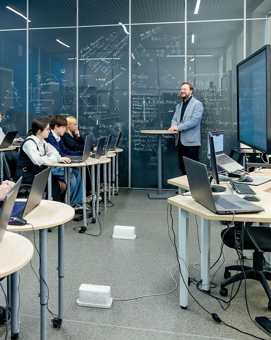 Сергей Собянин: Цифровые сервисы "МЭШ" внедрят в Ямало-Ненецком автономном округе