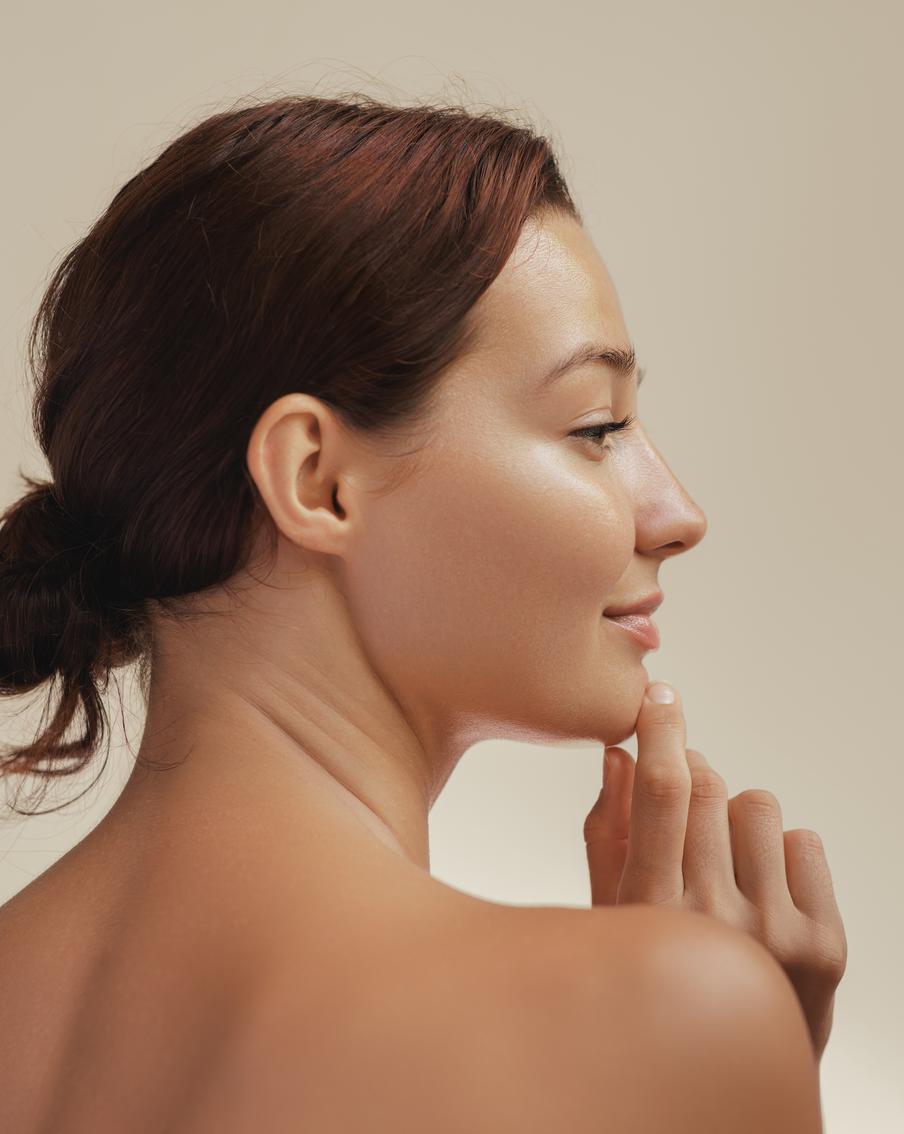 Какие кислоты нужны коже? Гид по омоложению для любого возраста