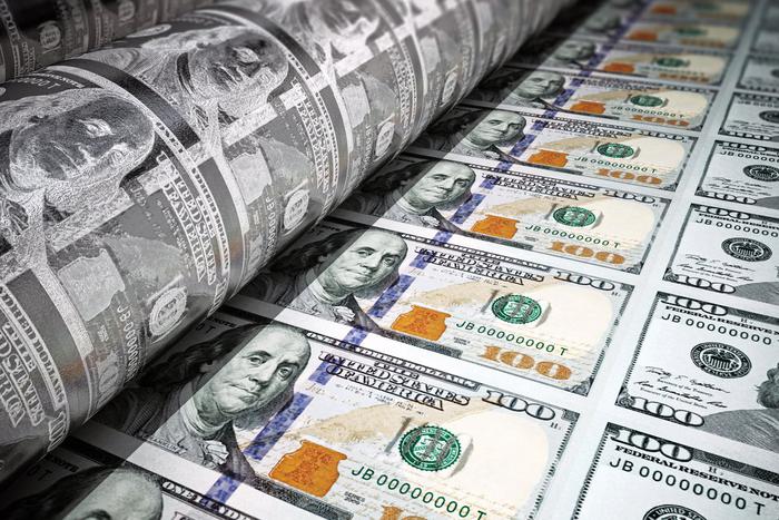 Госдолг США установил новый антирекорд, перевалив за отметку в 37 триллионов долларов