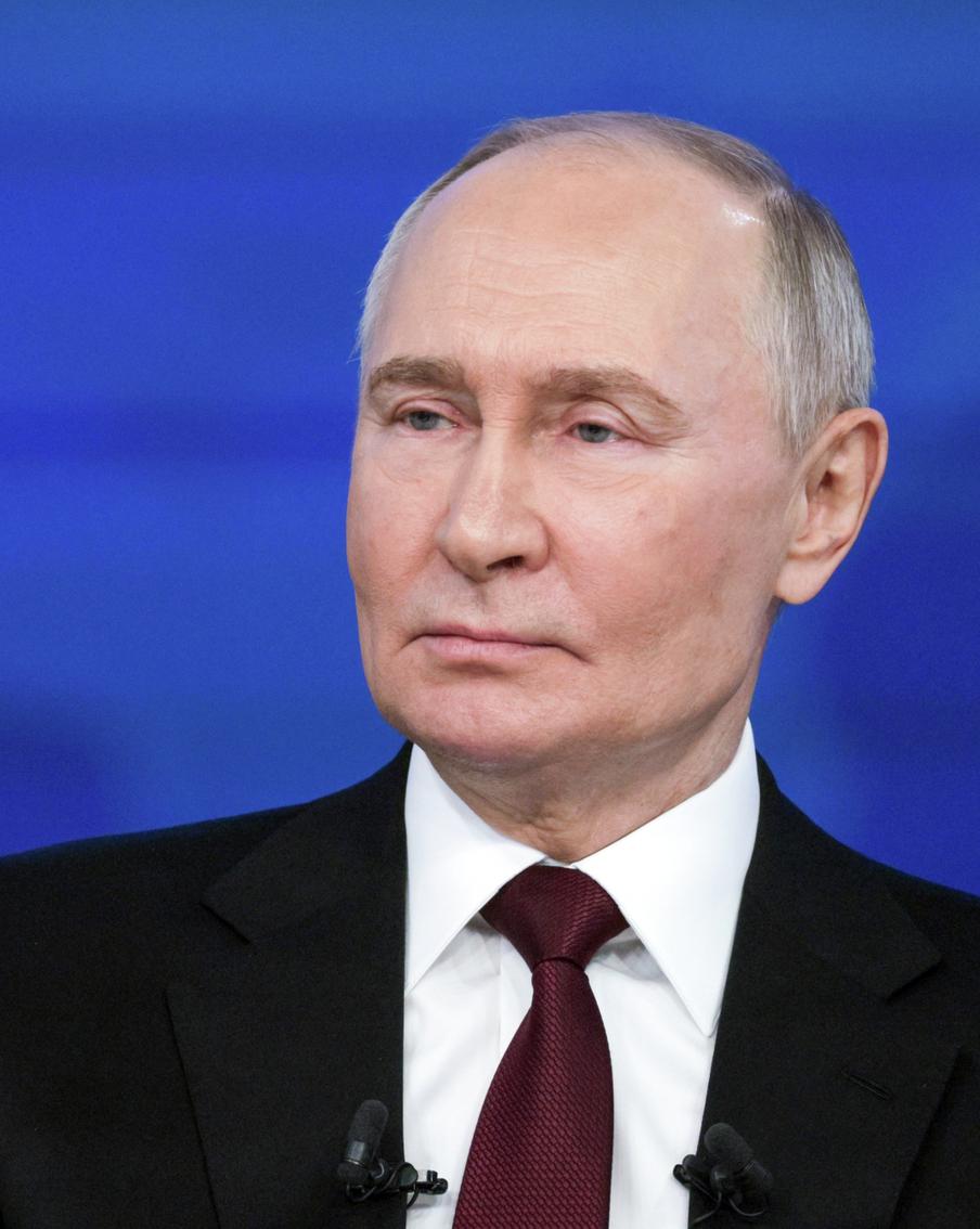 Путин посетил Магадан по пути на переговоры с Трампом