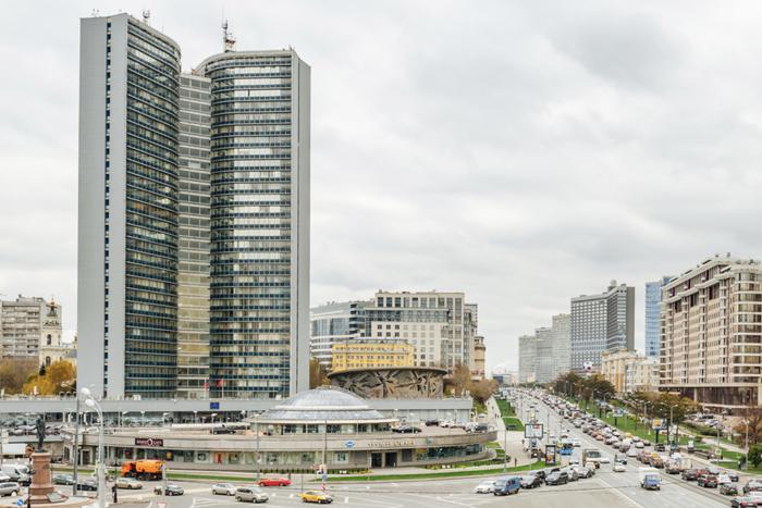 Новая жизнь "дома-книжки": горожане решают, какой проект выбрать