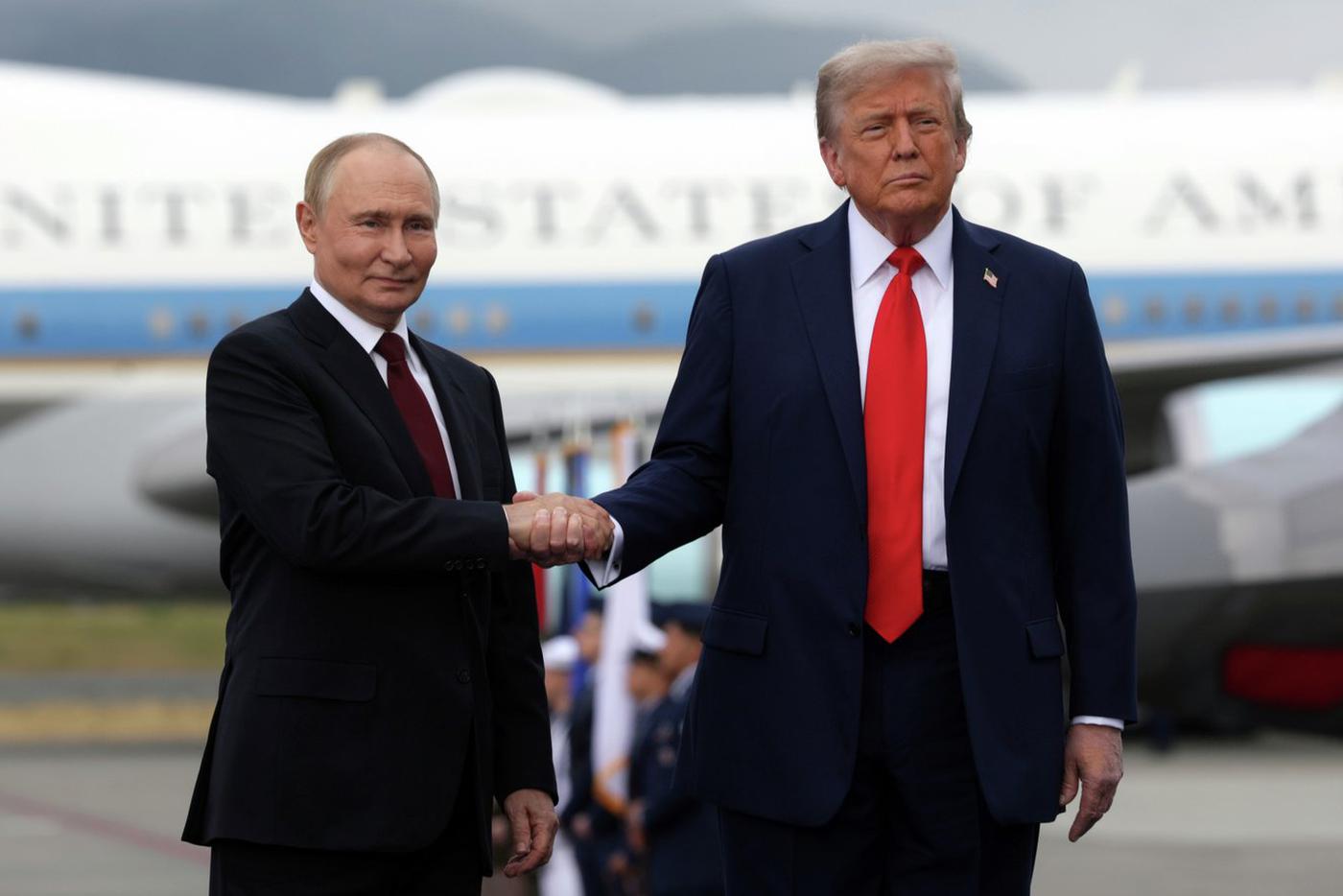 Путин и Трамп провели саммит на Аляске: итоги встречи и мнение эксперта