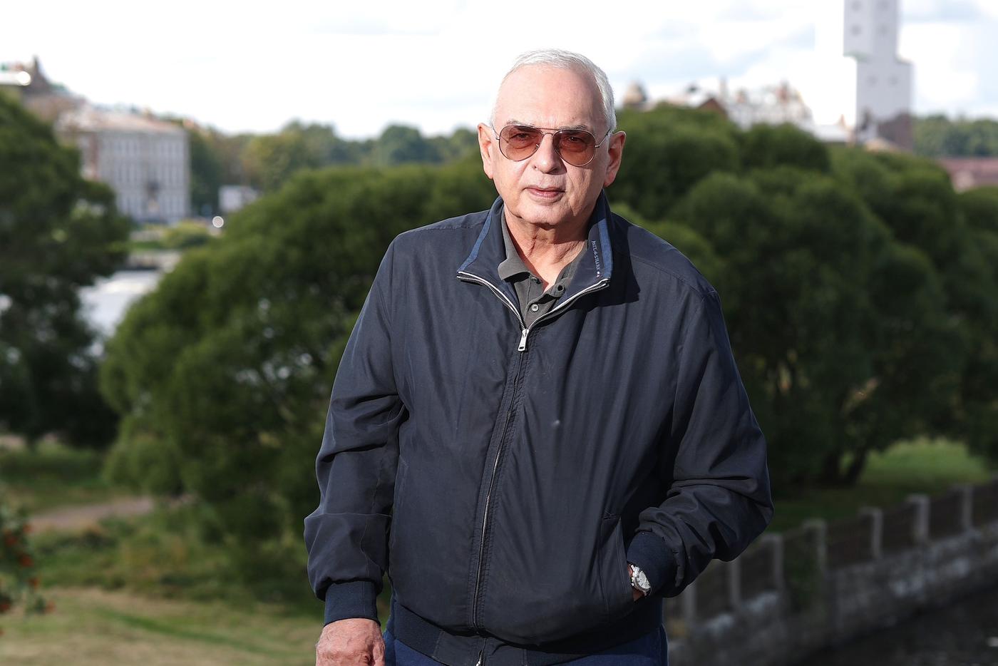 "Искусства в кино стало меньше": Карен Шахназаров рассказал об изменениях в кинематографе