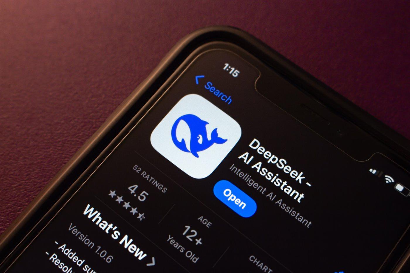 Стало известно, почему китайские разработчики не выпускают новую версию DeepSeek