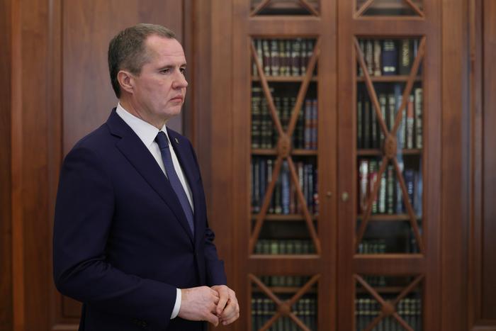 Гладков призвал публиковать имена тех, кто использует укрытия как туалеты