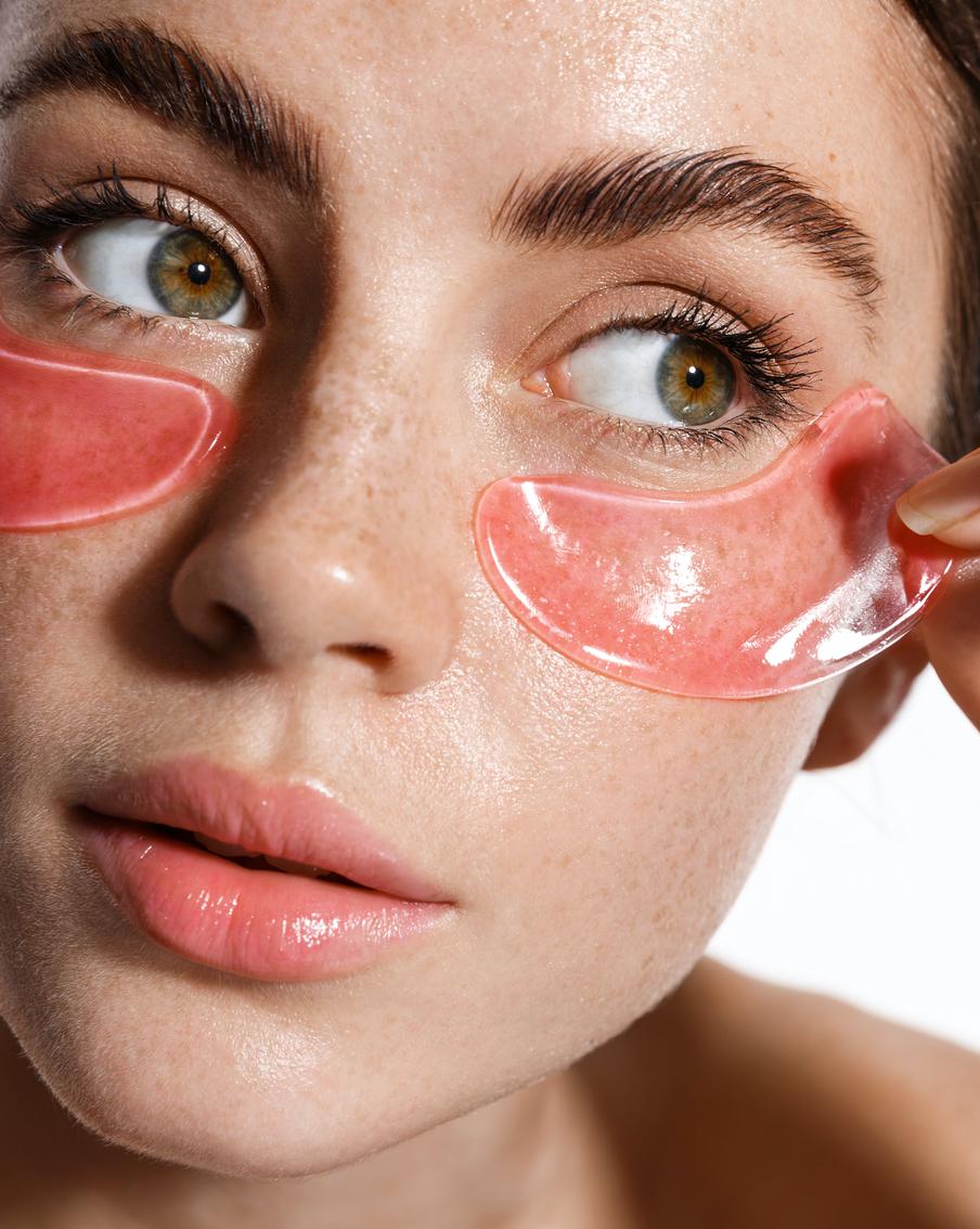 Тёмные круги под глазами: уход и привычки, которые уберут усталый взгляд