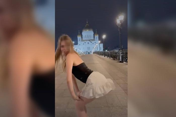 "Дешёвая слава, похабство": в церкви отреагировали на тверк у Храма Христа Спасителя