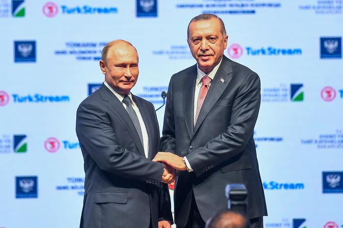 Путин рассказал Эрдогану о встрече с Трампом на Аляске