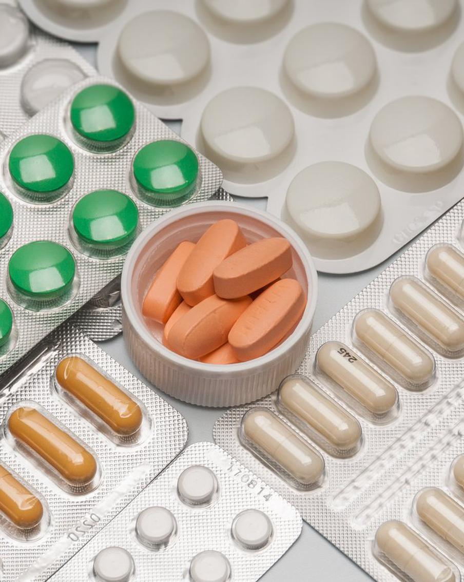 Депутат, нарколог и жертва рассказывают о вреде незарегистрированных таблеток для похудения