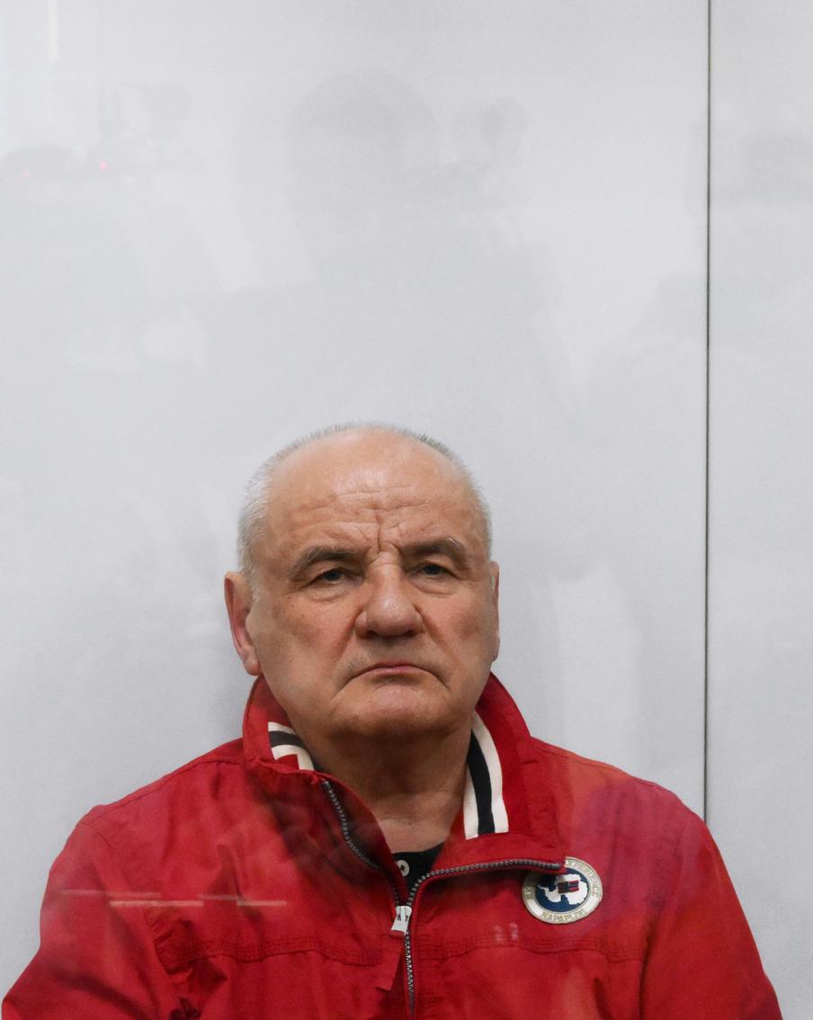 Павел Попов не признал вину по делу о взятках и мошенничестве