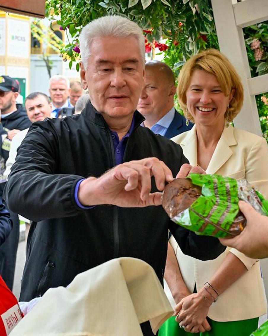Собянин: Более 1,2 млн гостей посетили фестиваль "Вкусы России" за неделю