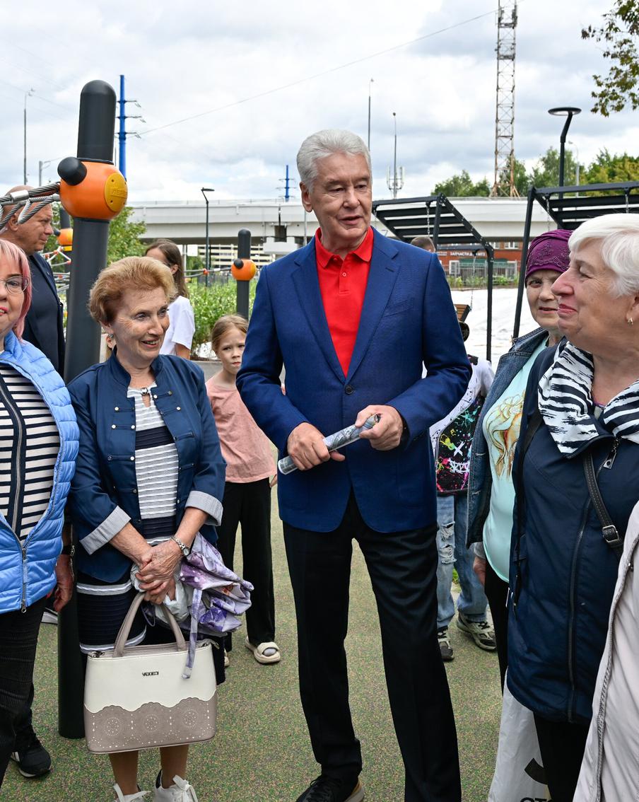 Собянин сообщил о начале строительства путепровода через пути МЦД-2