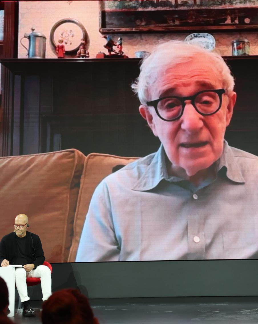 "Если фильм плохой – мне некого винить, кроме себя": Вуди Аллен стал гостем Недели кино в Москве