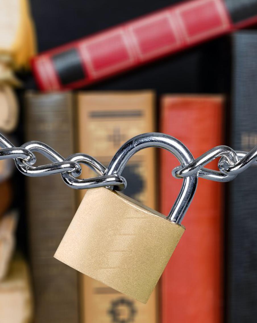 Иноагенты в книжных магазинах – всё: что грозит за продажу "запрещёнки"